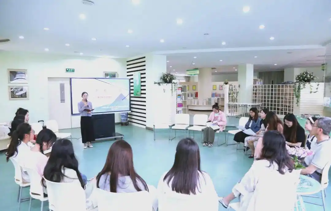 吴江实验小学读书沙龙：从困惑到成长的学术之旅