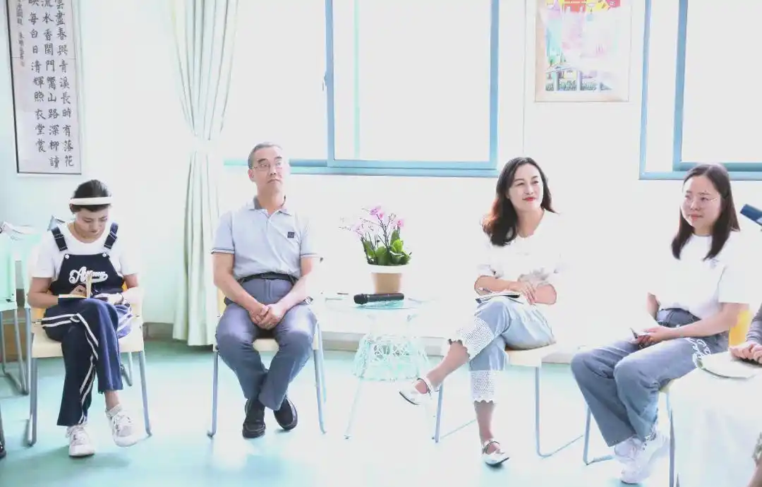 吴江实验小学读书沙龙：从困惑到成长的学术之旅
