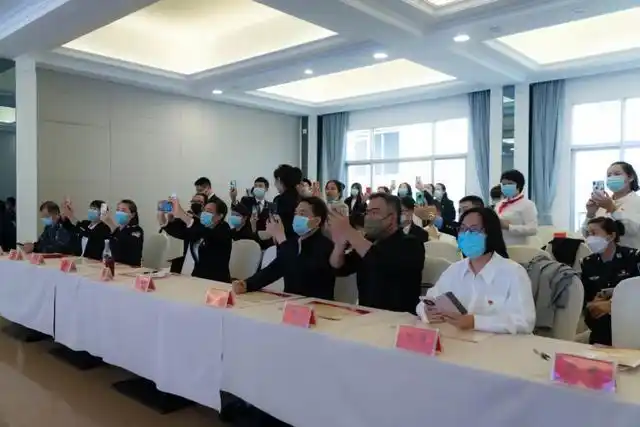 超燃！蒙自这场“喜迎二十大·悦读向未来” 读书沙龙盛宴