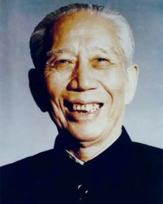 1944年，日本天皇弟弟读完《论持久战》，为何会去刺杀东条英机？