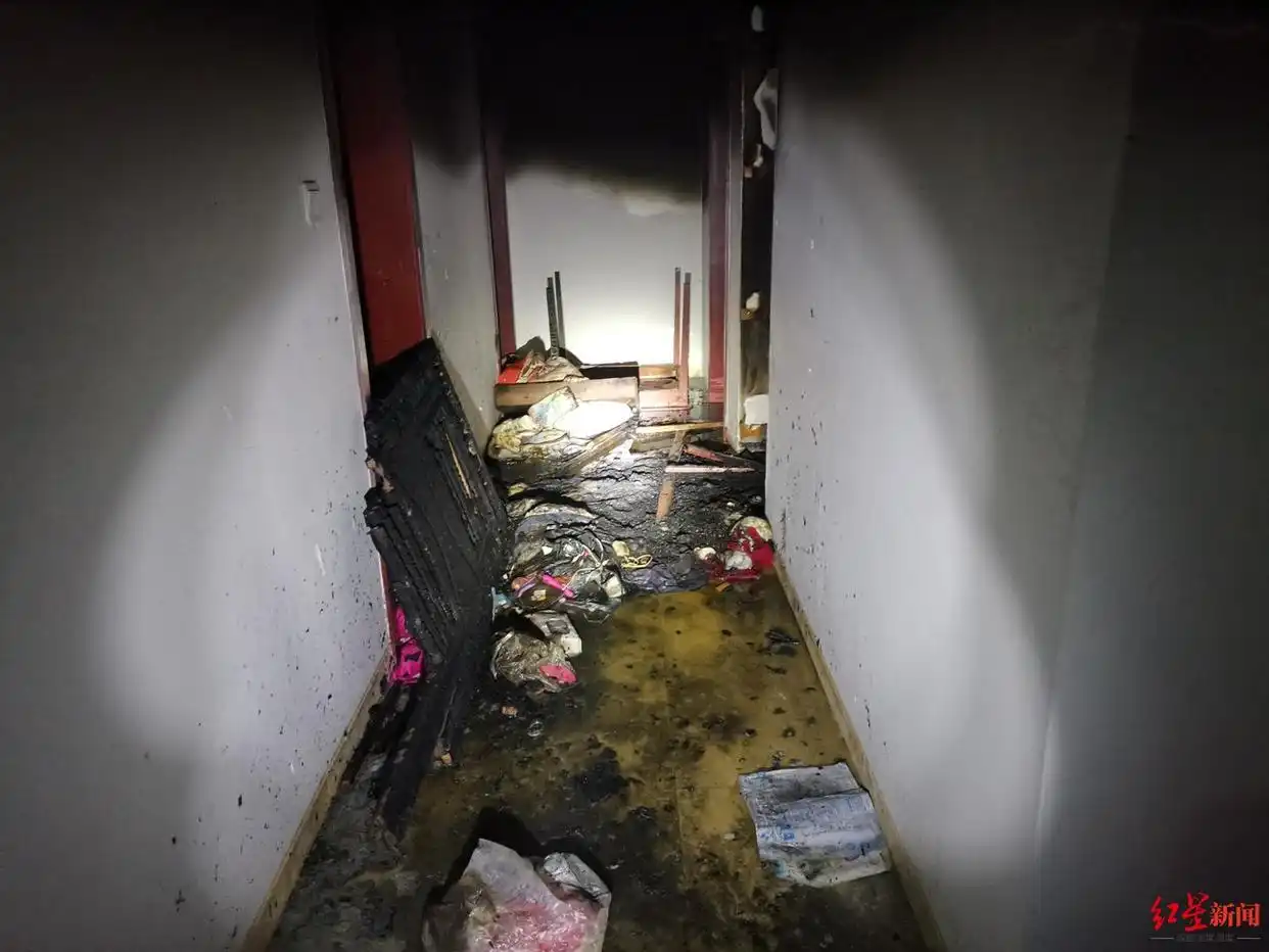 刑拘！春节期间与家人吵架后想不开，男子竟放火烧了自家屋