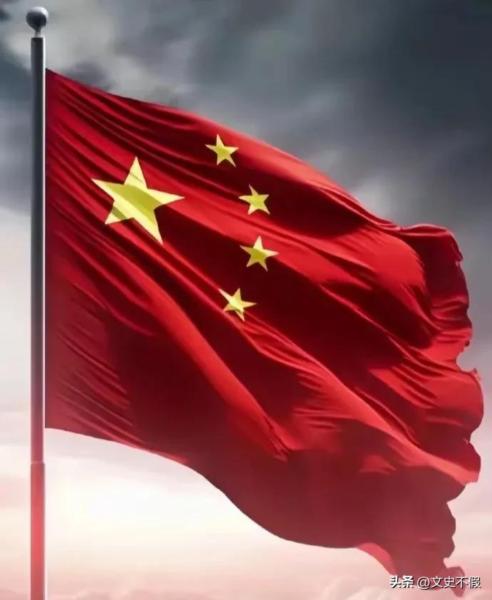 《伪装者》外行看热闹内行看门道，明楼的历史原型袁殊是五重间谍