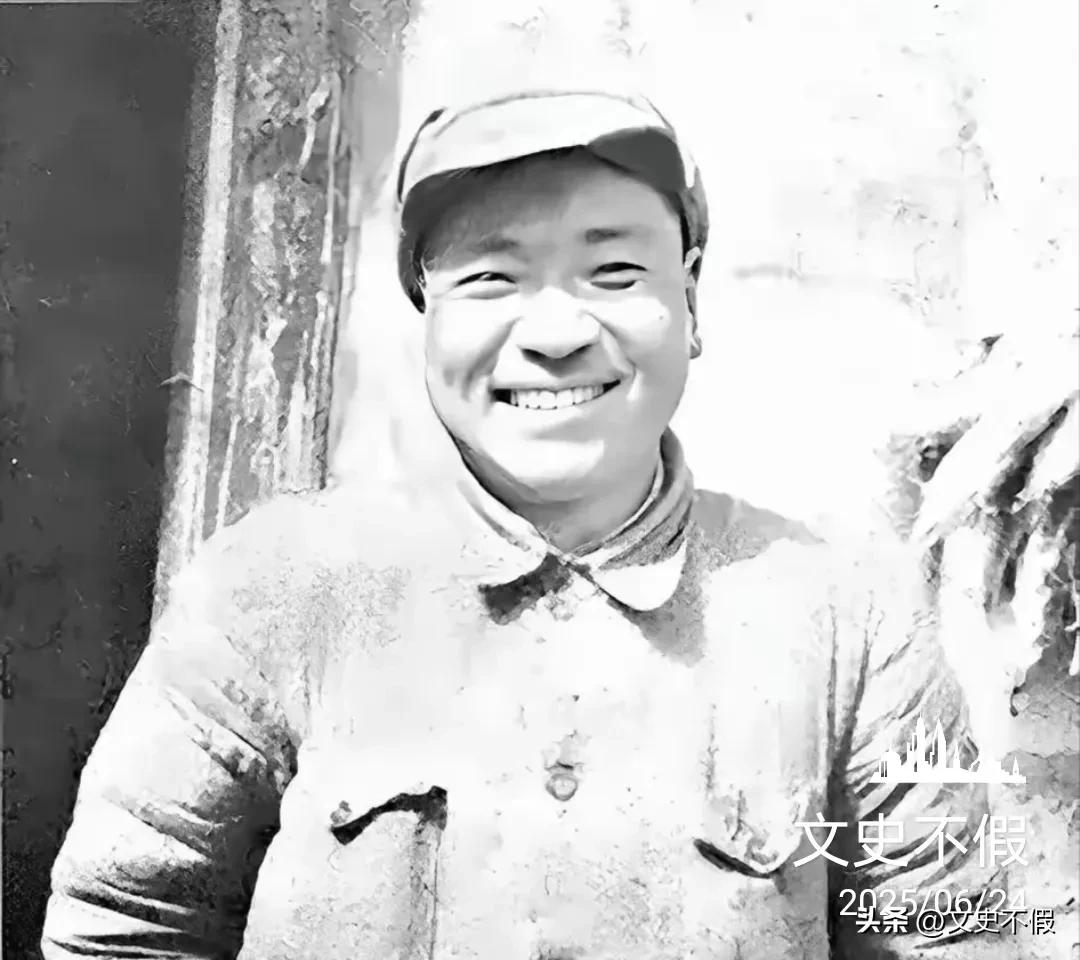 《伪装者》外行看热闹内行看门道，明楼的历史原型袁殊是五重间谍