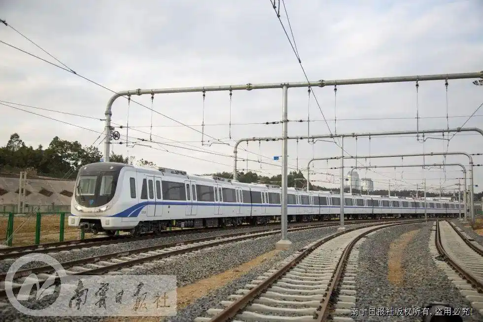 发力“强枢纽” 推进“交通网”建设大会战——我市前11个月交通基础设施固定资产投资逆势增长，多式联运发展取得阶段性成果