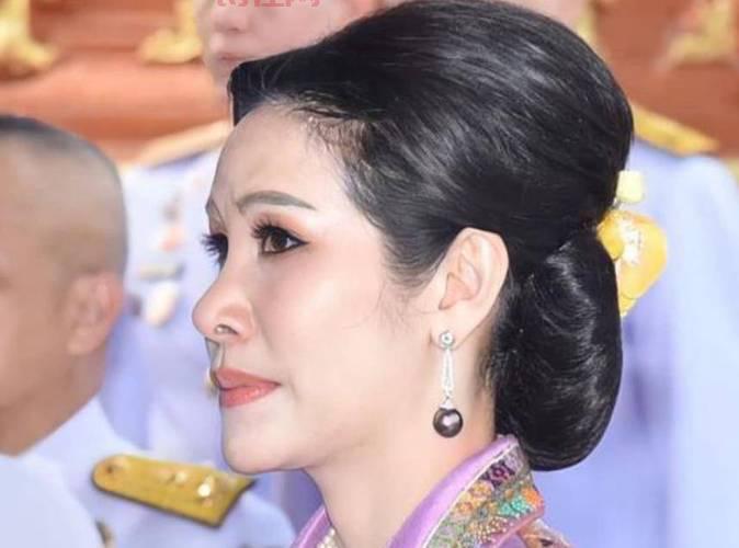 泰国王妃诗妮娜私照外泄事件：究竟是谁泄露了这些照片？