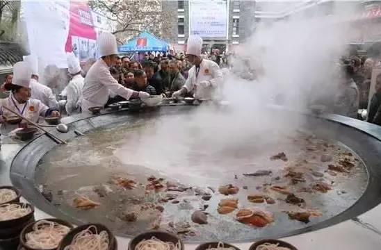 为什么遵义羊肉粉之乡被兴义拿下了？