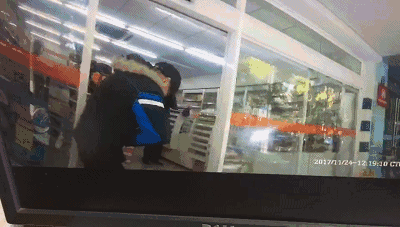 为一根烤肠砸了店？最牛“碰瓷王”在苏搞事200余次终被抓！