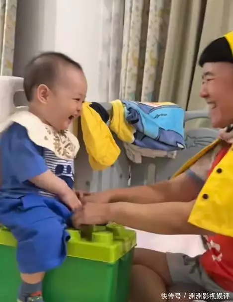 前央视主持王宁现状：住北京豪宅，老到认不出，妻子直播带货翻车