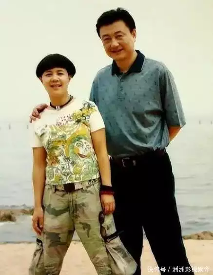 前央视主持王宁现状：住北京豪宅，老到认不出，妻子直播带货翻车