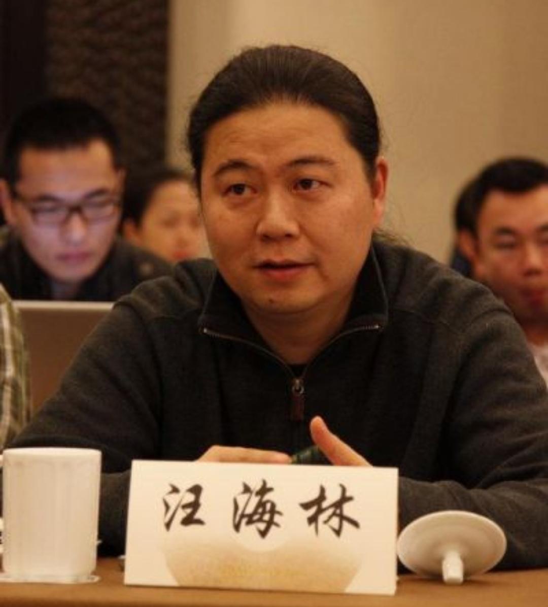 吴亦凡被批捕，都美竹点赞！顶流塌房，暴露明星与资本的隐秘关系
