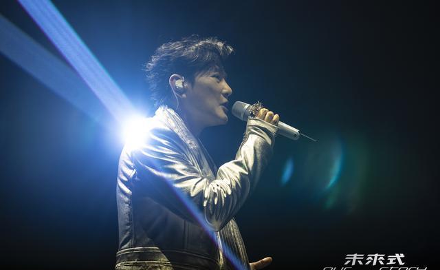 张信哲开启《未来式Our Story》海外巡演 首站拉斯维加斯盛大开唱