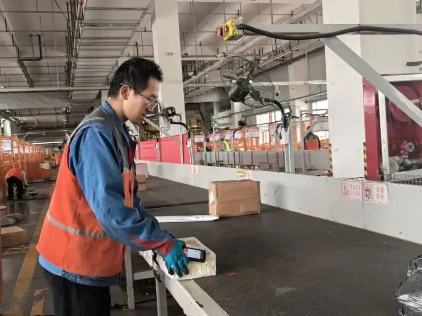 节日我在岗｜时效不打折！兰州多物流节点实干护航物资流转