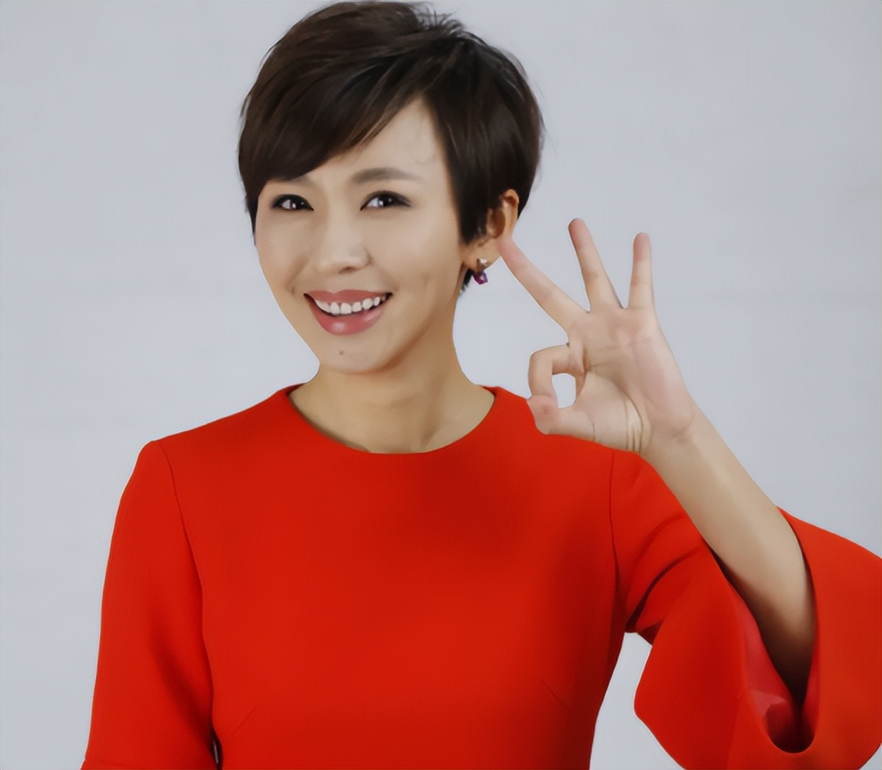 至今未婚的9位女主持人，多人情史复杂，最大57岁最小37岁