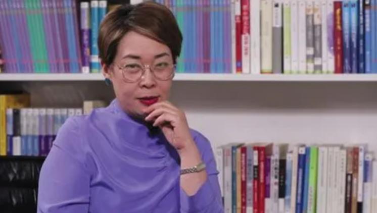 至今未婚的9位女主持人，多人情史复杂，最大57岁最小37岁