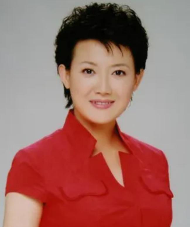 至今未婚的9位女主持人，多人情史复杂，最大57岁最小37岁
