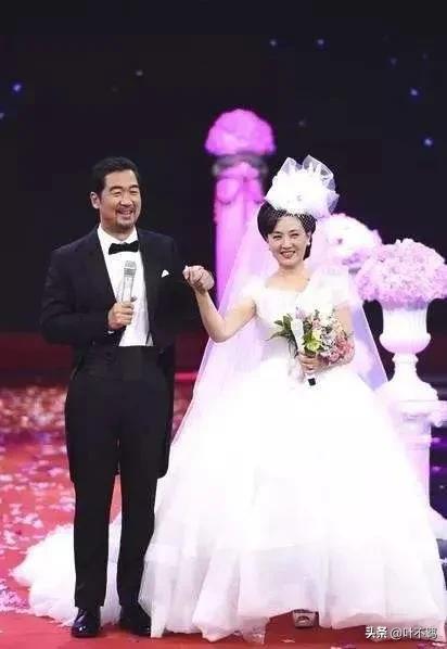 邓婕：半生都在卑微的爱张国立，那是她的命！孩子是她最大的遗憾