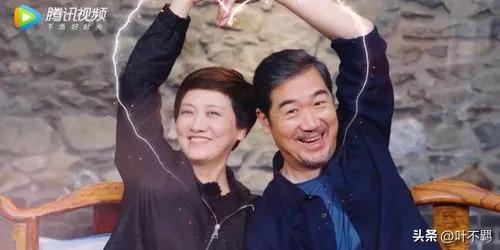 邓婕：半生都在卑微的爱张国立，那是她的命！孩子是她最大的遗憾