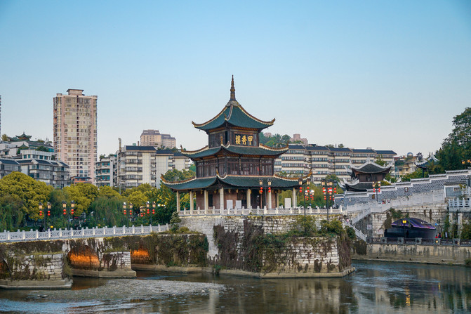 【贵阳全攻略】第一次来贵阳怎么玩？两天一夜带你玩转贵阳必打卡地