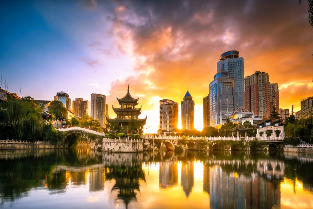 贵阳必去十大景点排行榜，这才是贵阳最值得去的10个景点，收好去玩
