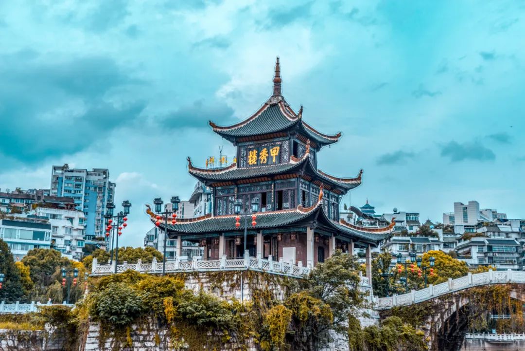 贵阳必去十大景点排行榜，这才是贵阳最值得去的10个景点，收好去玩