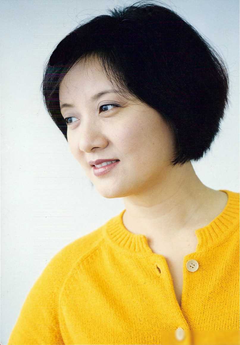 八卦说；邓婕为了爱情，选择了丁克，没想到60岁时遭遇小三怀孕