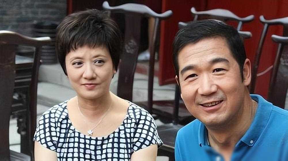八卦说；邓婕为了爱情，选择了丁克，没想到60岁时遭遇小三怀孕