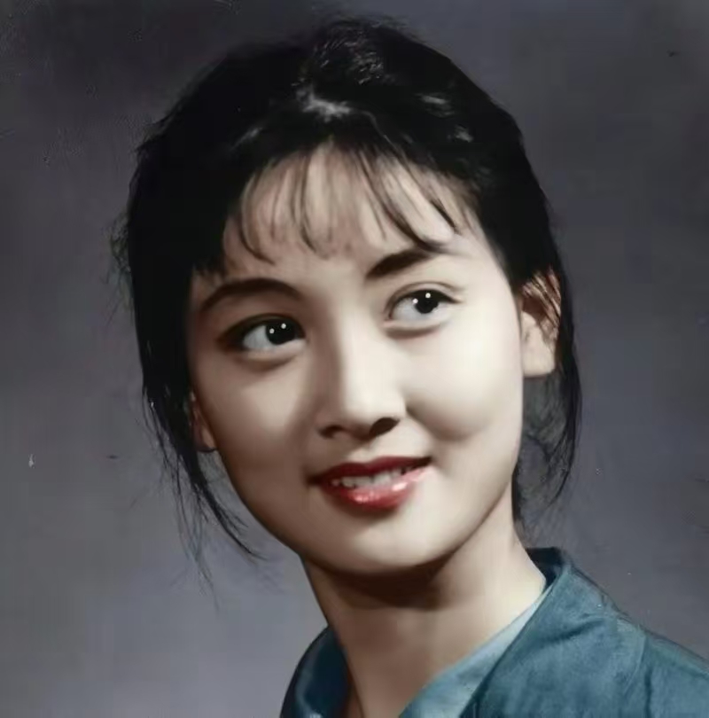 邓婕现状：离婚协议成她一生的痛，继子不争气，养女越长越像丈夫