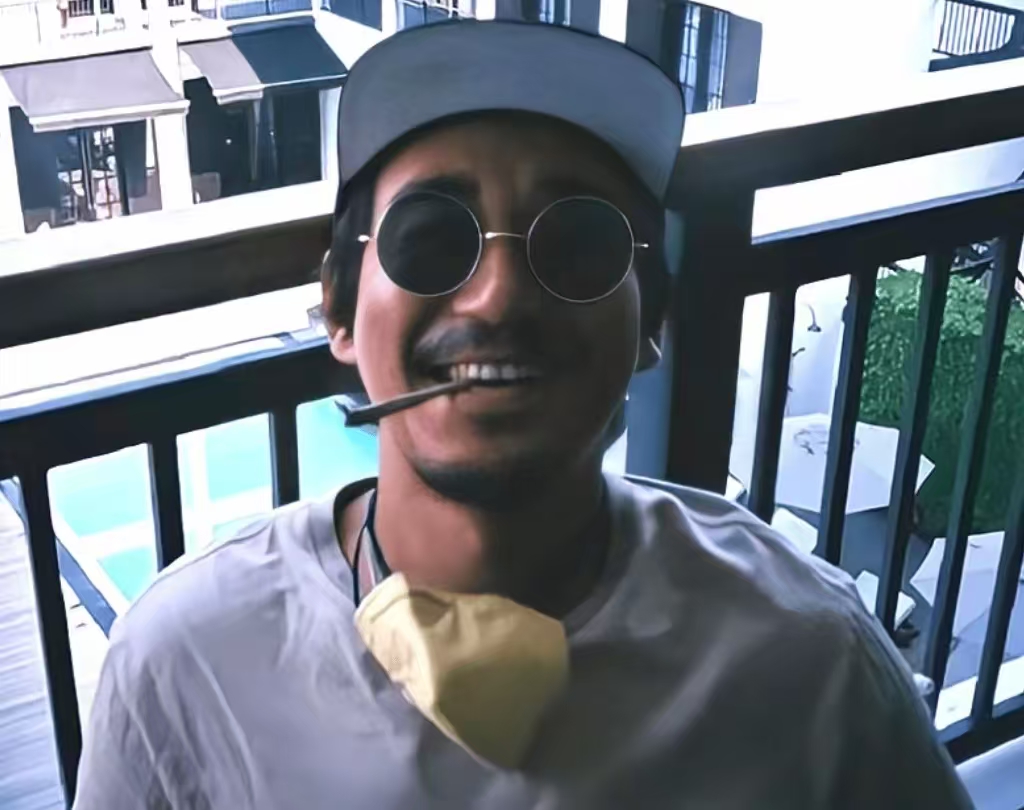 邓婕现状：离婚协议成她一生的痛，继子不争气，养女越长越像丈夫