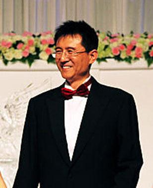 富商徐威：分手袁立后转身娶张怡宁，拿下"大魔王"，全靠岳母撑腰