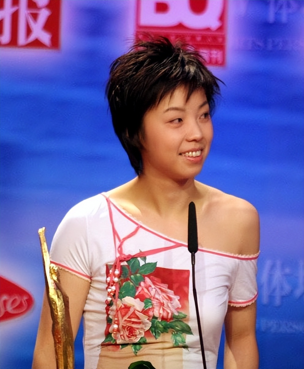 独宠袁立12年，分手后转身与张怡宁闪婚，徐威过得怎么样？