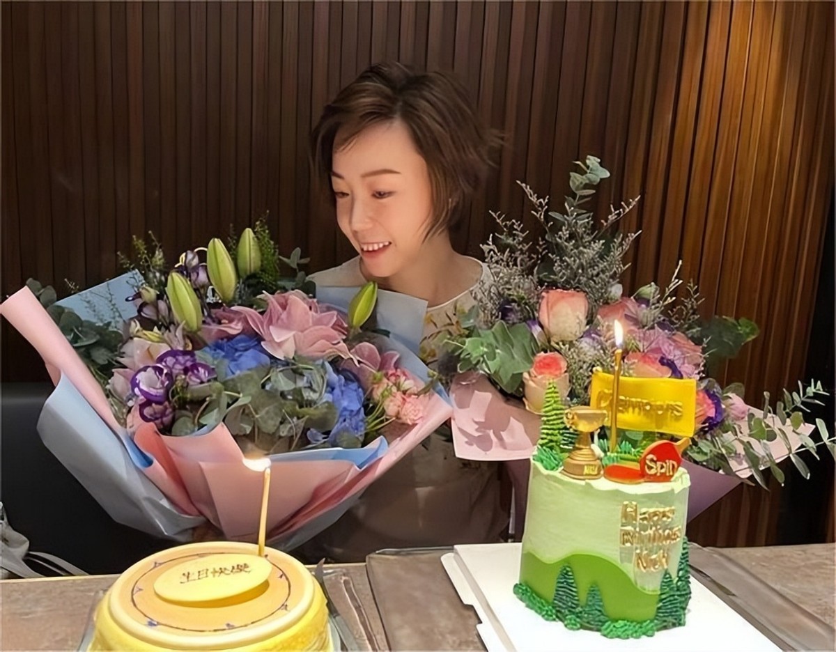独宠袁立12年，分手后转身与张怡宁闪婚，徐威过得怎么样？