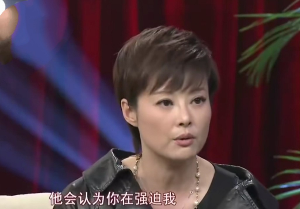 袁立：嫁给了外国人，才会知道中国男人的好，三婚终于收获幸福