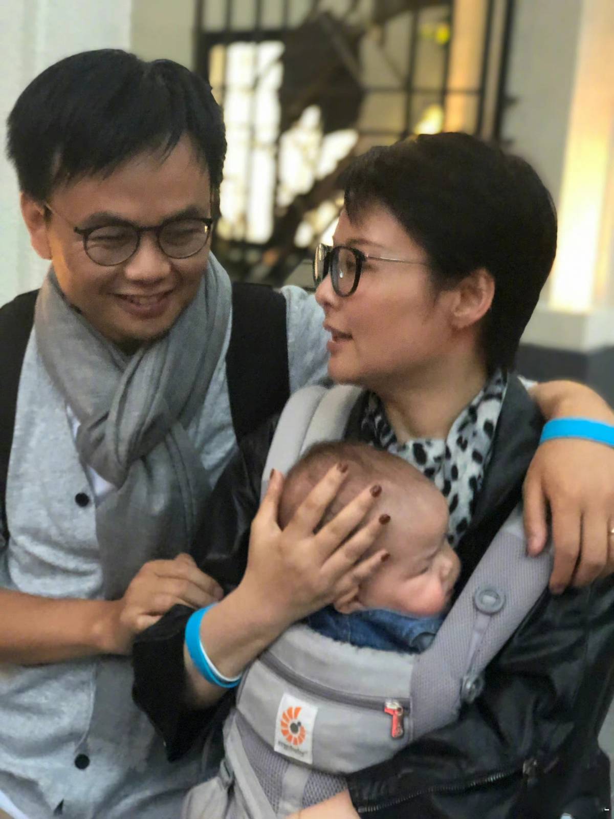 袁立：嫁给了外国人，才会知道中国男人的好，三婚终于收获幸福