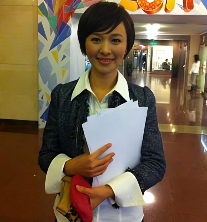 主持人欧阳夏丹，离开央视后几乎没有固定的职业，46岁还是单身