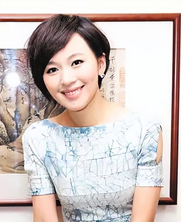 主持人欧阳夏丹，离开央视后几乎没有固定的职业，46岁还是单身
