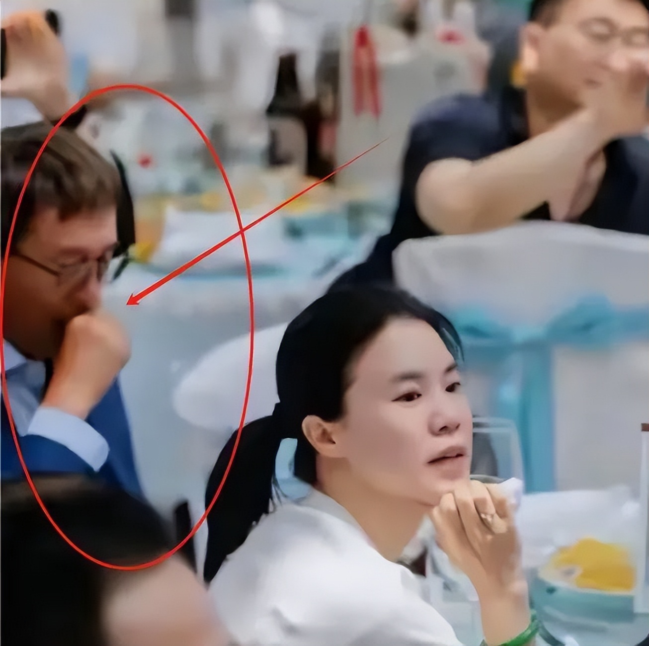 袁立也没想到，她不要的前任徐威，竟成了张怡宁的“掌中宝”