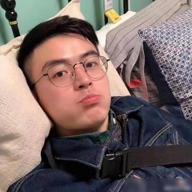 记者暗访新闻暴露隐私部位，官方解释经过并道歉：相关责任人停职