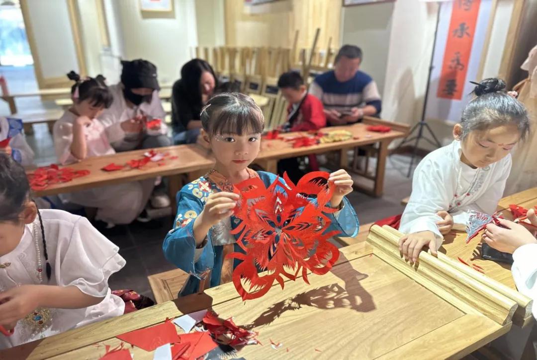 奔“县”山东，这里是文韵茶香交织的莒县