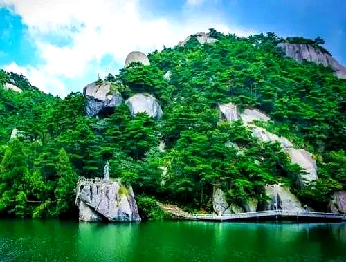 我是芜湖人，去了趟安徽潜山，实话实说：潜山比网上评价的还要好