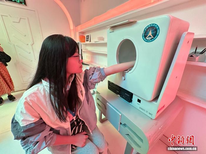 香港学子探秘甘肃火星基地 沉浸体验火星生活