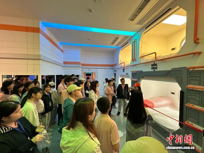 香港学子探秘甘肃火星基地 沉浸体验火星生活