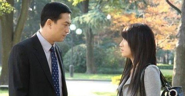 重温《蜗居》：才懂被两个男人捧在手心的海藻，为何输得那么惨？