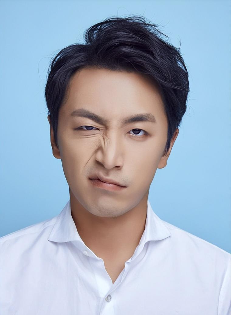 白客的转型之路：从“王大锤”到“韩东”