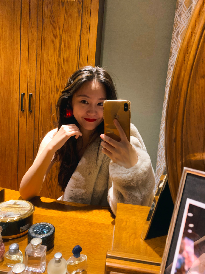 撒贝宁前女友罕晒近况，分享童年趣事被赞太可爱！本人疑仍是单身