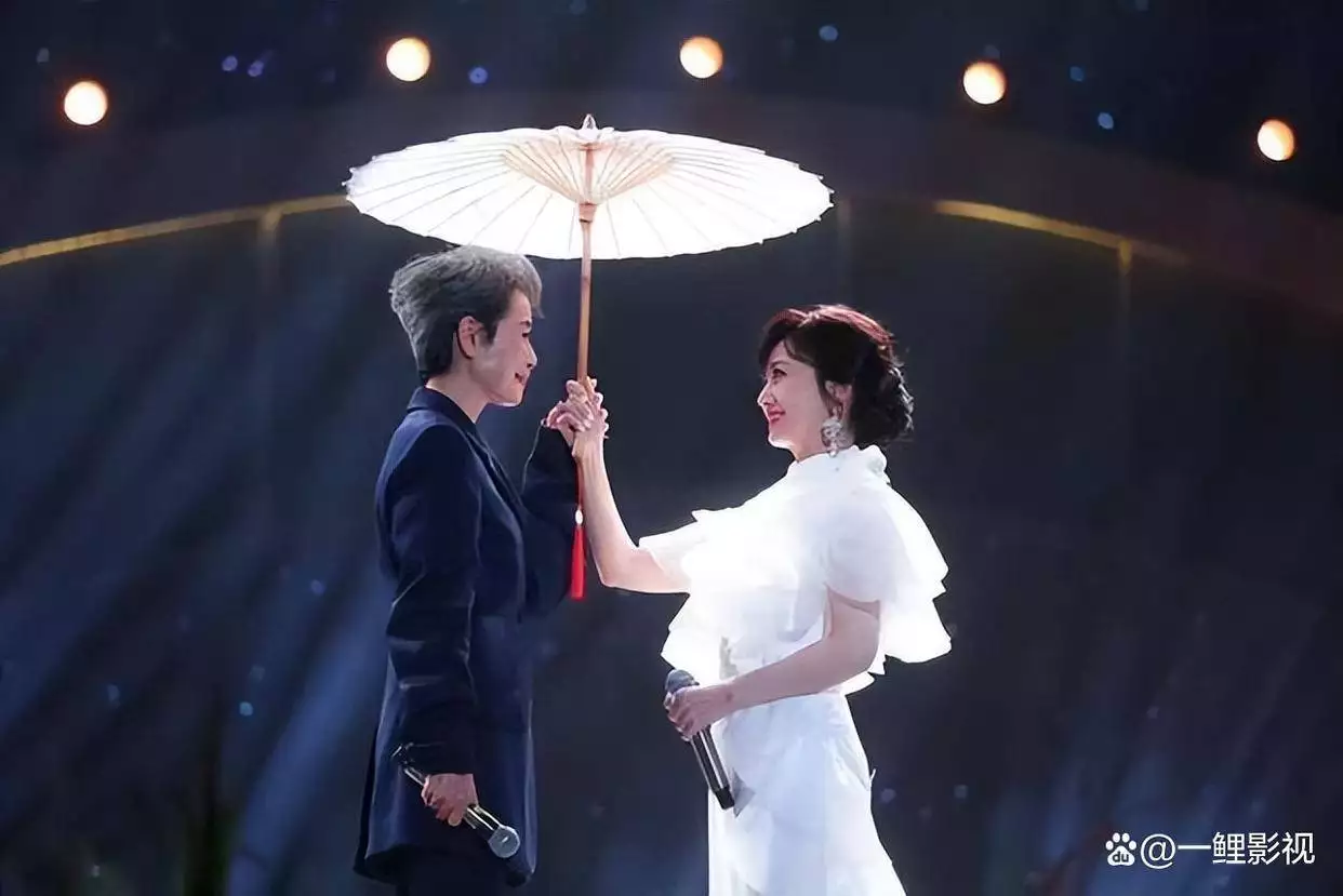 叶童终止《新白娘子传奇演唱会》：情怀退场，经典何去何从？