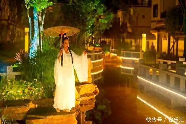 叶童退出演唱会引热议，新白娘子传奇情怀杀，观众直呼遗憾