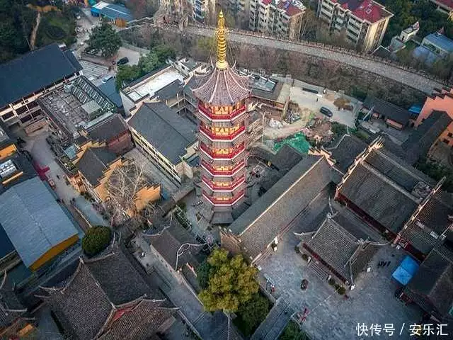 叶童退出演唱会引热议，新白娘子传奇情怀杀，观众直呼遗憾