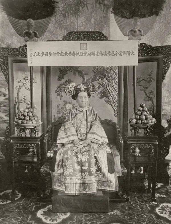 会呼吸的中国历史照片：来早期中国摄影作品线上展览领略故国艺史