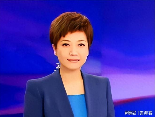 她是央视美女主持人，55岁升任高官，却因为一个动作消失大荧幕！