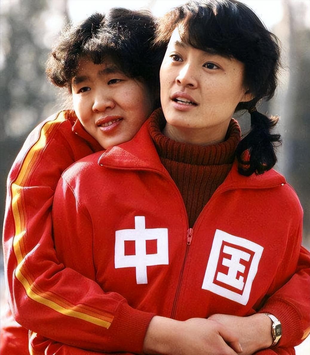 "笑面黑娃"梁艳:女排5连冠功臣,师从袁伟民,退役后经商身家过亿